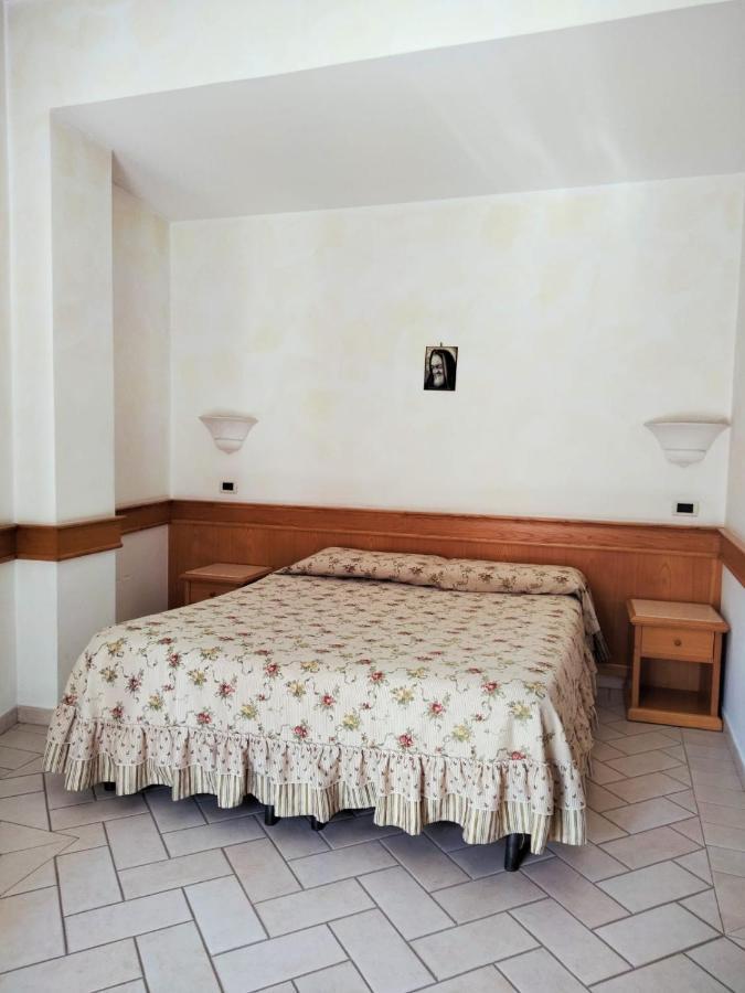 Hotel Pace San Giovanni Rotondo Exterior photo